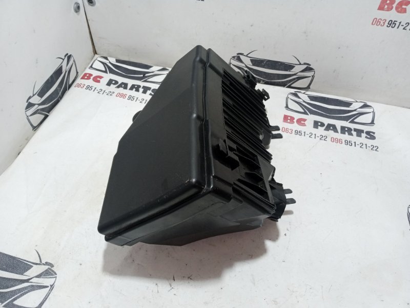 Корпус блока предохранителей Rogue 2021 T33 2.5