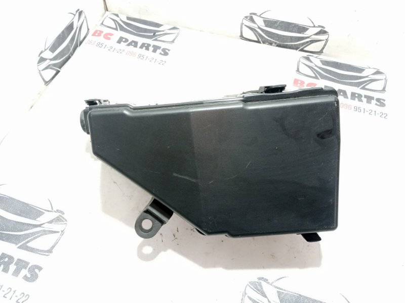 Корпус блока предохранителей Nissan Rogue T33 2.5