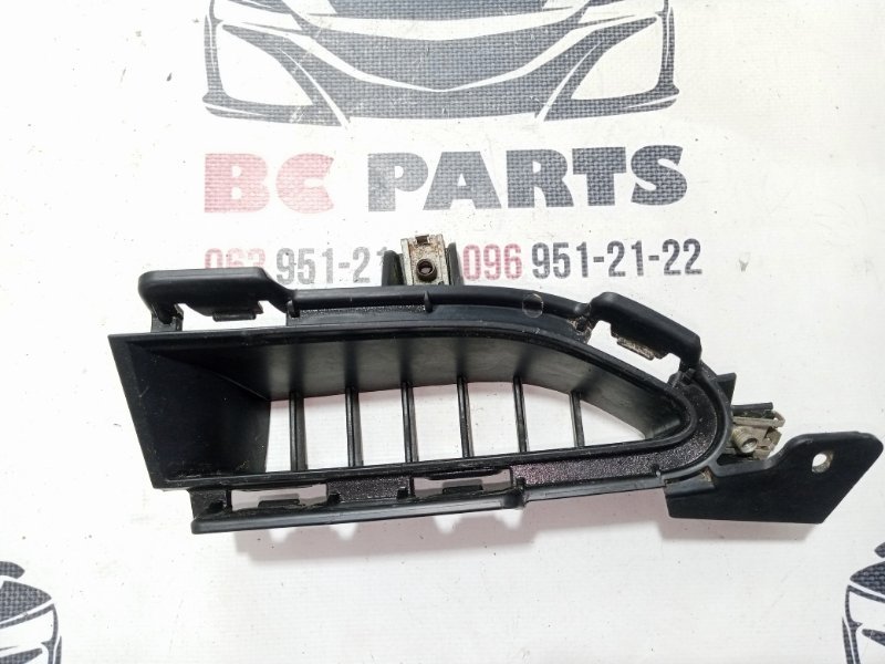 Решетка в бампер передняя правая Nissan Rogue 2021 T33 2.5 622566RA0A Б/У