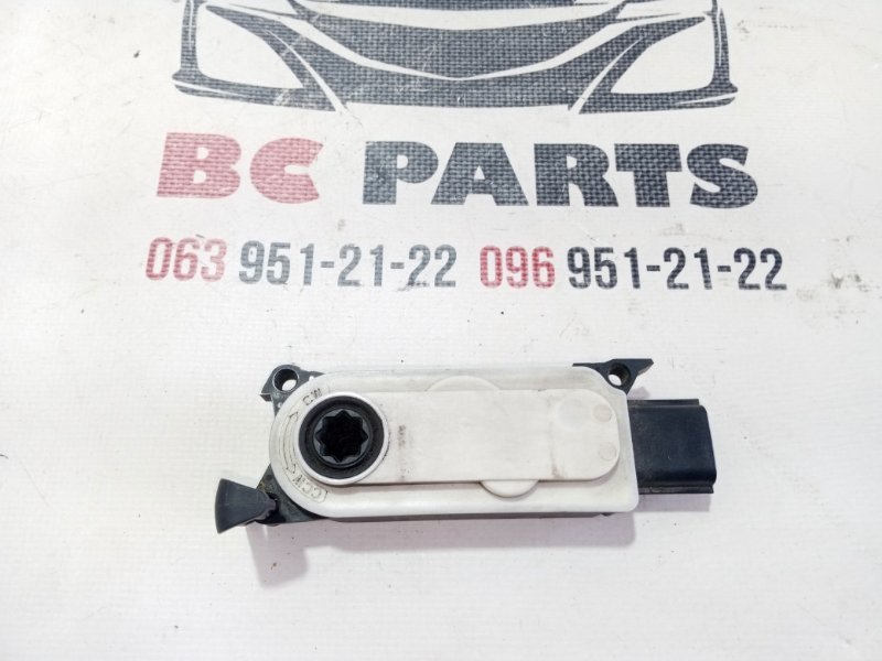 Моторчик жалюзей Nissan Rogue 2021 T33 2.5 114714002 Б/У