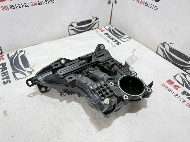 Коллектор впускной Nissan Rogue T33 1.5