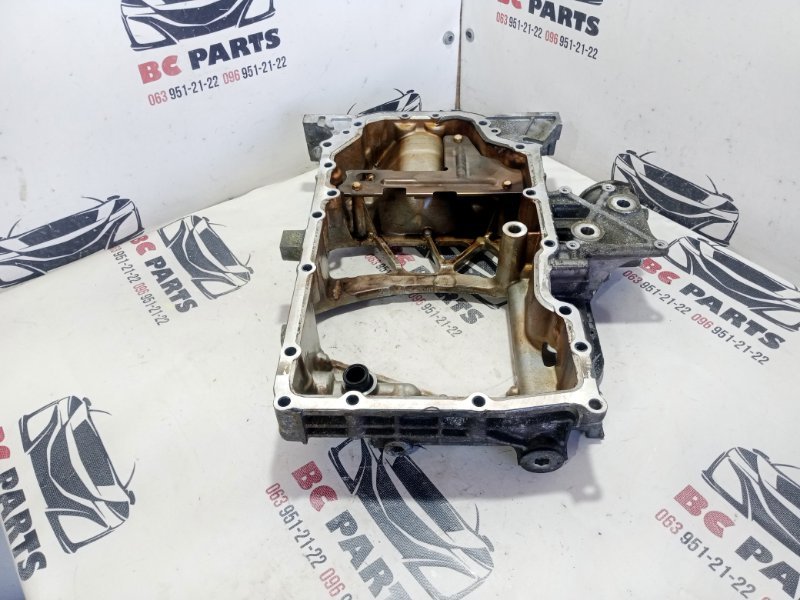 Полуподдон масляный Nissan Rogue T33 2.5