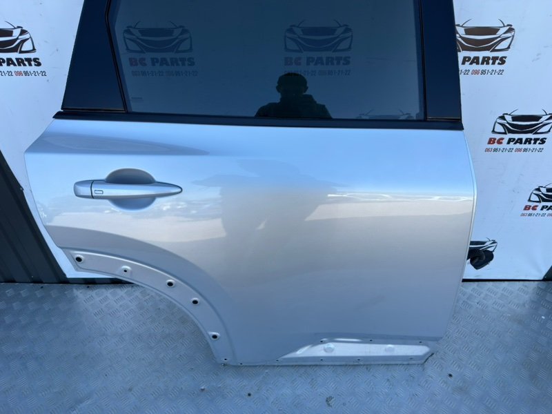 Дверь боковая задняя правая Nissan Rogue T33 2.5