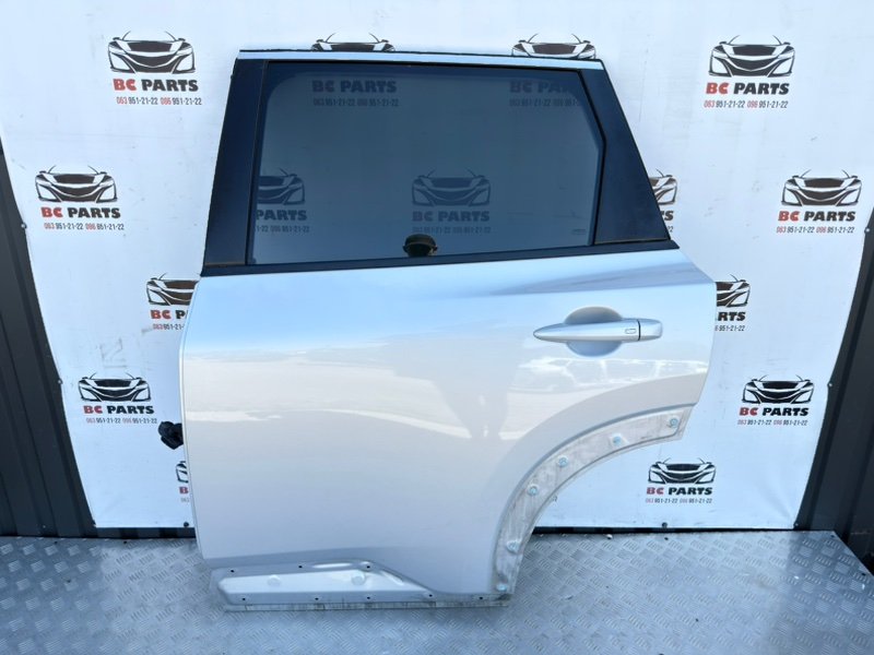 Дверь боковая задняя левая Nissan Rogue 2021 T33 2.5 Б/У