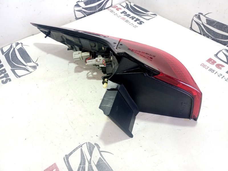Фонарь наружный (в крыло) задний правый Rogue 2022 T33 1.5