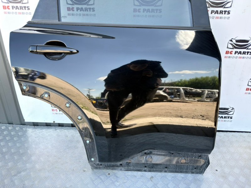 Дверь боковая задняя правая Rogue 2022 T33 1.5