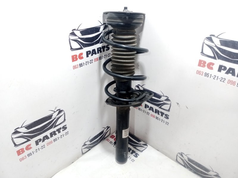 Стойка подвески передняя правая Nissan Rogue 2021 T33 2.5 543026RA1D Б/У