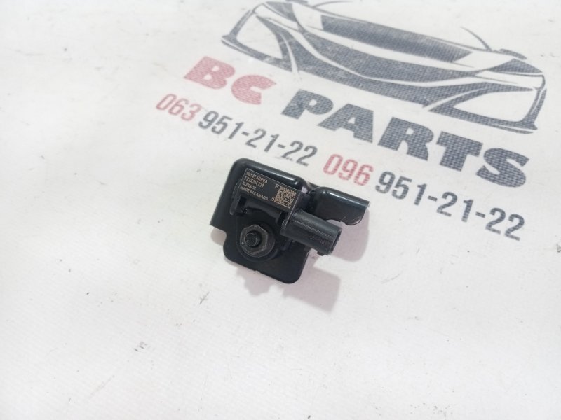 Датчик удара передний Nissan Rogue 2022 T33 1.5 985816RR0A Б/У