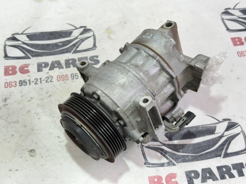 Компрессор кондиционера Nissan Rogue T33 2.5 Компрессор кондиционера Nissan Rogue T33 2.5