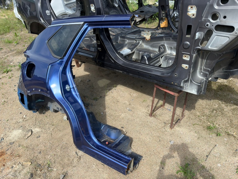 Часть кузова задний правый Nissan Rogue T33 2.5