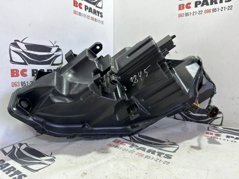 Фара Led передняя правая Rogue 2021 T33 2.5