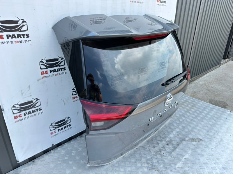 Крышка багажника Rogue 2020 T33 2.5