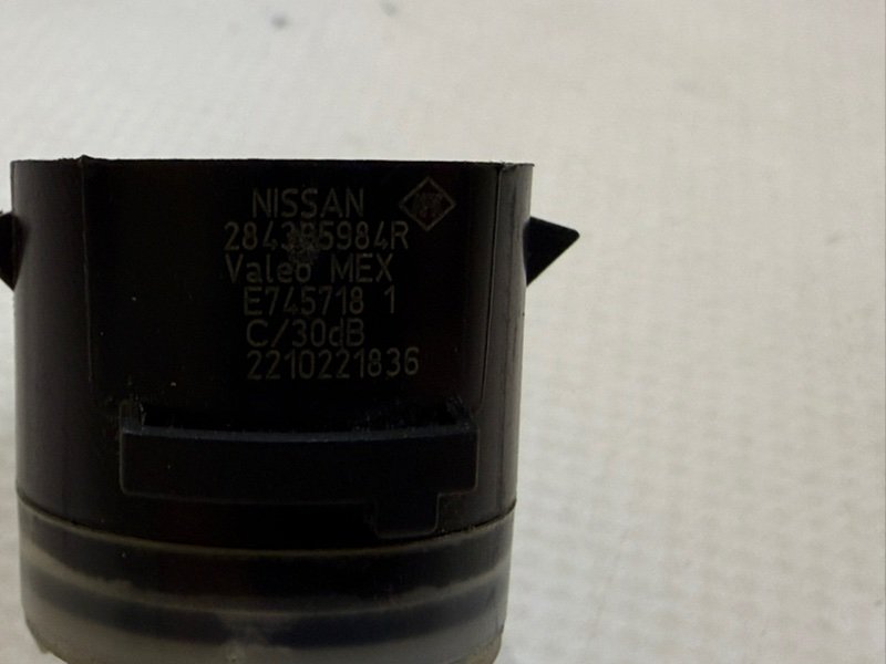 Датчик парковки Rogue 2023 T33 1.5