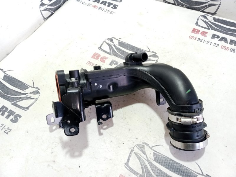 Патрубок интеркулера Nissan Rogue 2022 T33 1.5 16576-6RC3B Б/У