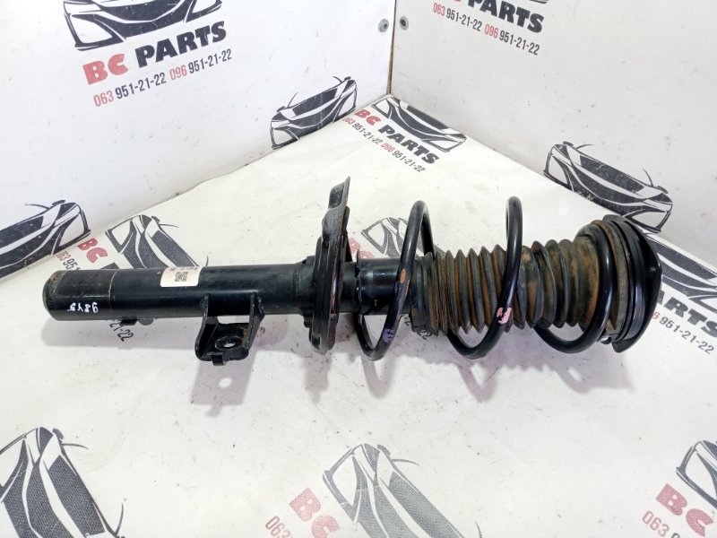 Стойка подвески передняя правая Nissan Rogue 2021 T33 2.5 543026RA1D Б/У