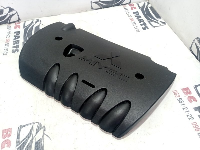 Декоративная крышка двигателя Mitsubishi Outlander 2020 2.0 1003A058 Б/У
