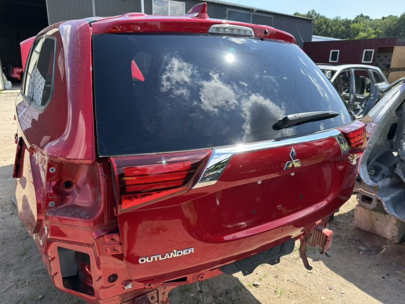 Крышка багажника Mitsubishi Outlander 2.0