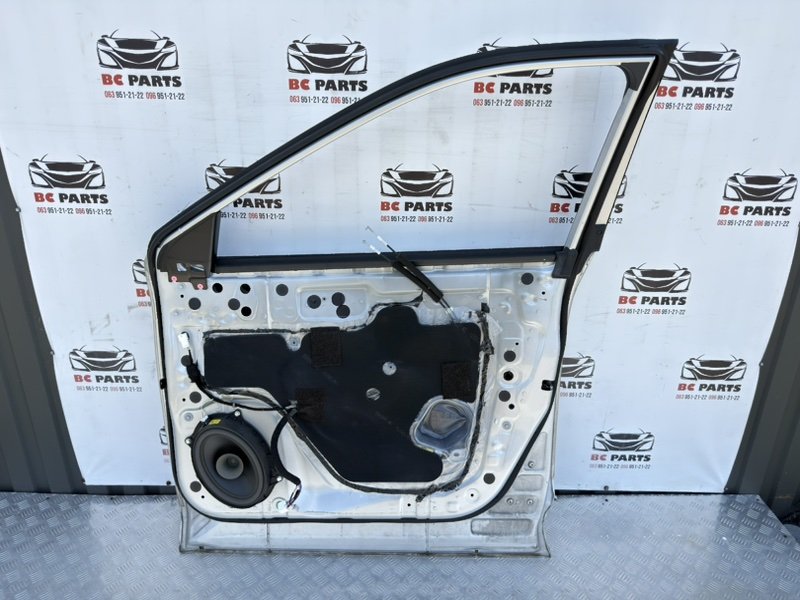 Дверь боковая передняя правая Rogue 2021 T33 2.5