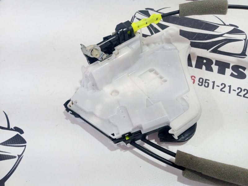 Замок боковой двери передний правый Rogue 2023 T33 1.5