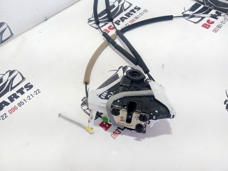 Замок боковой двери передний левый Rogue 2021 T33 2.5