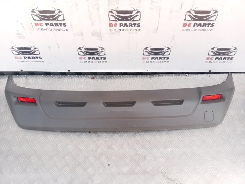 Накладка на бампер задняя Nissan Rogue 2021 T33 2.5 850846RR0A Б/У