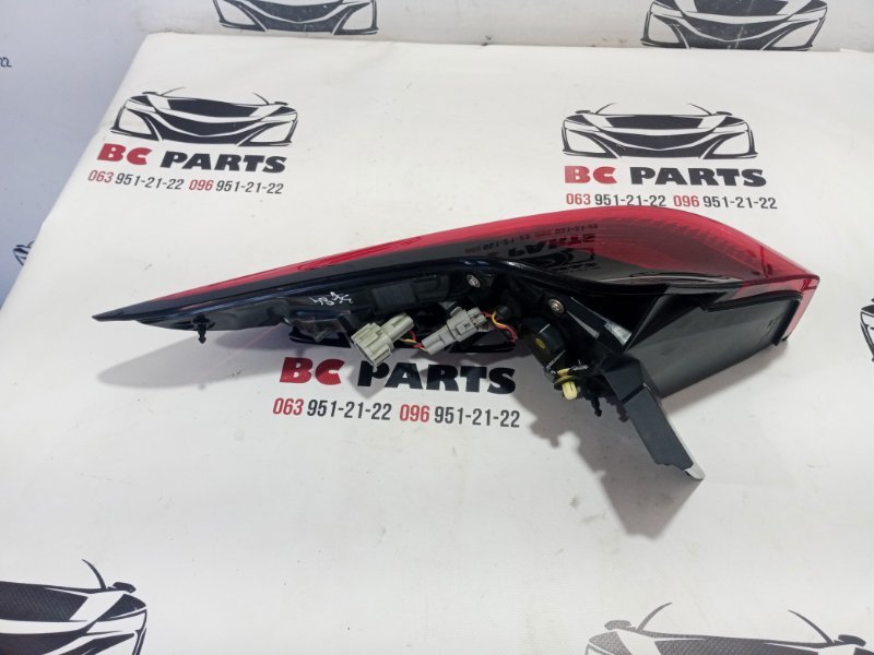 Фонарь наружный (в крыло) задний правый Rogue 2023 T33 1.5