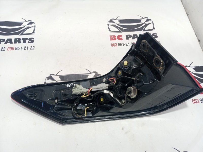 Фонарь наружный (в крыло) задний правый Rogue 2023 T33 1.5