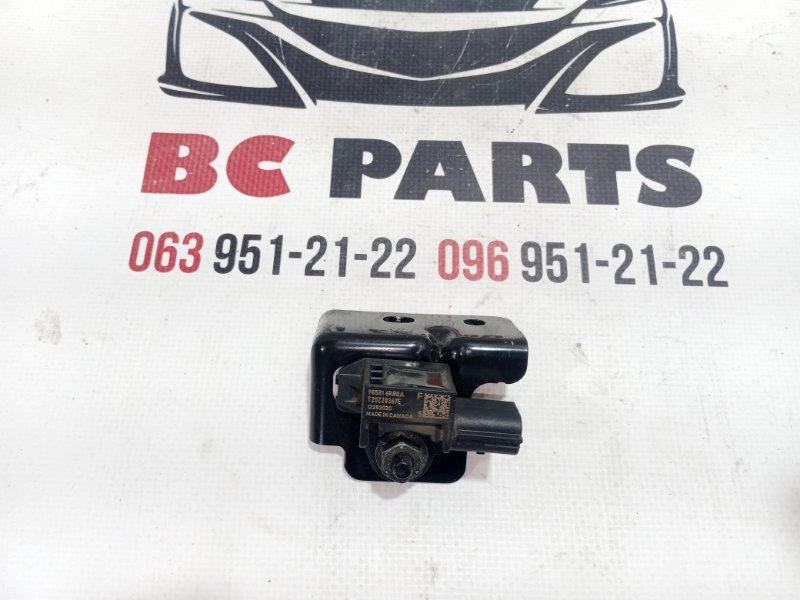 Датчик удара передний Nissan Rogue T33 985816RR0A Б/У