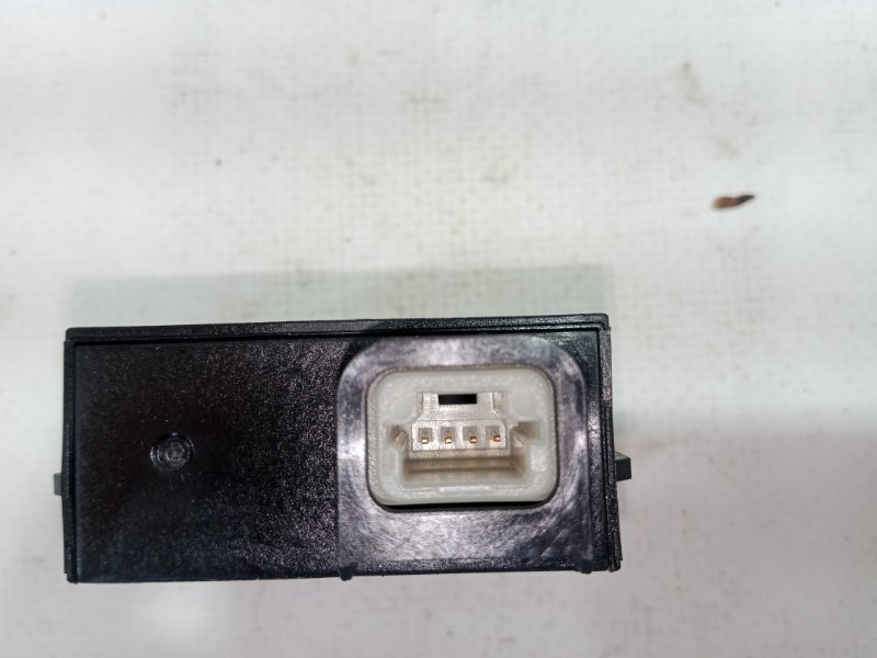 USB разъем задний Nissan Rogue T33 2.5