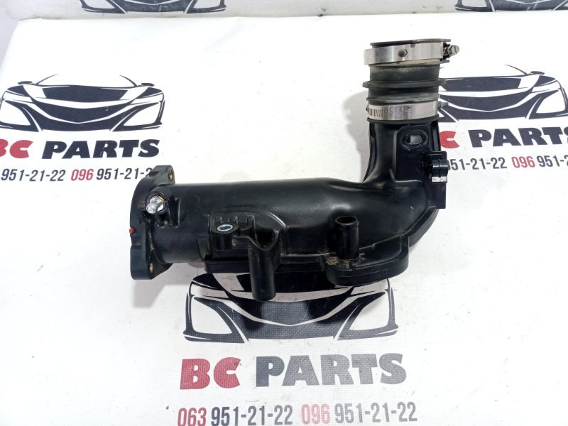 Патрубок интеркулера Nissan Rogue T33 1.5
