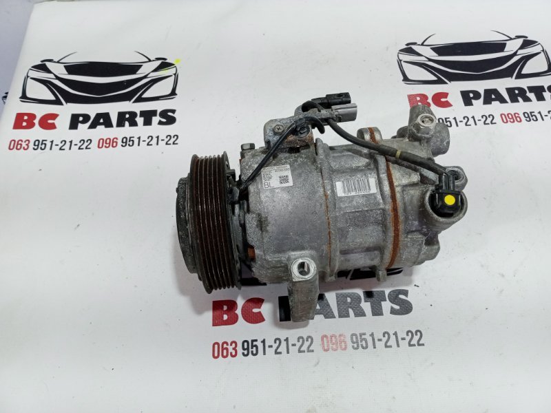 Компрессор кондиционера Nissan Rogue T33 2.5 Компрессор кондиционера Nissan Rogue T33 2.5