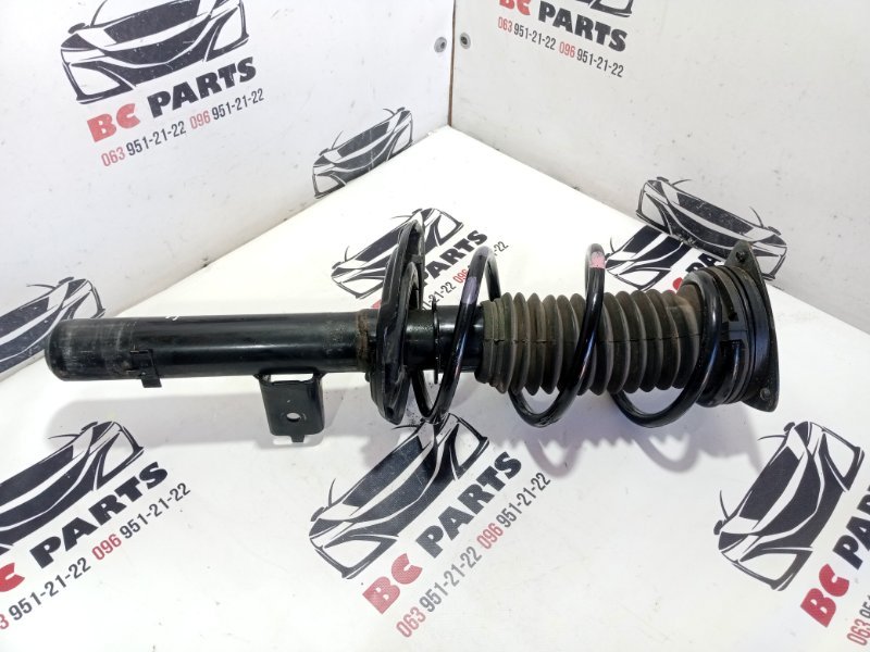 Стойка подвески передняя левая Nissan Rogue 2021 T33 2.5 543036RA1D Б/У