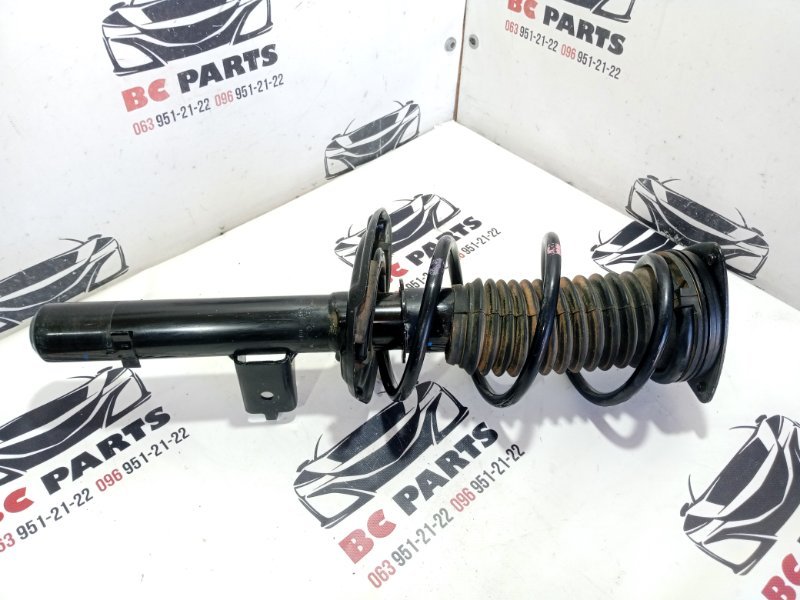 Стойка подвески передняя левая Nissan Rogue 2021 T33 2.5 543036RA1D Б/У
