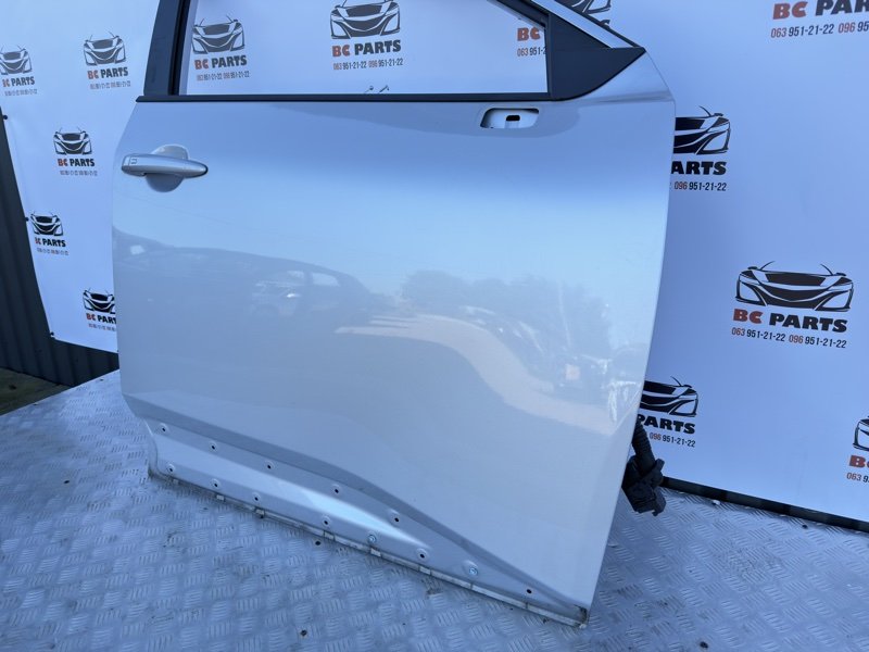 Дверь боковая передняя правая Rogue 2022 T33 1.5