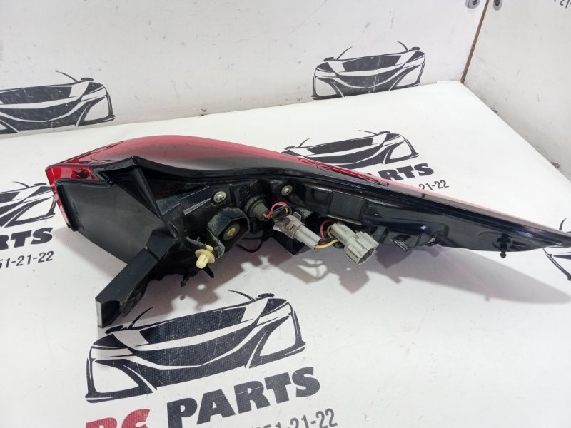 Фонарь наружный (в крыло) задний левый Rogue 2022 T33 1.5