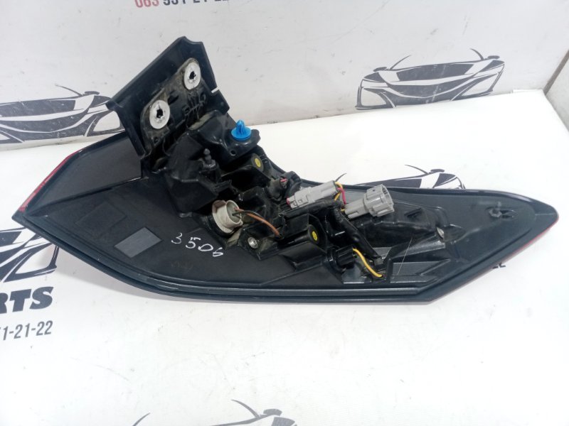 Фонарь наружный (в крыло) задний левый Rogue 2021 T33 2.5