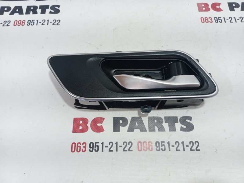 Ручка двери внутренняя передняя правая Nissan Rogue 2021 T33 2.5 806826RA0B Б/У