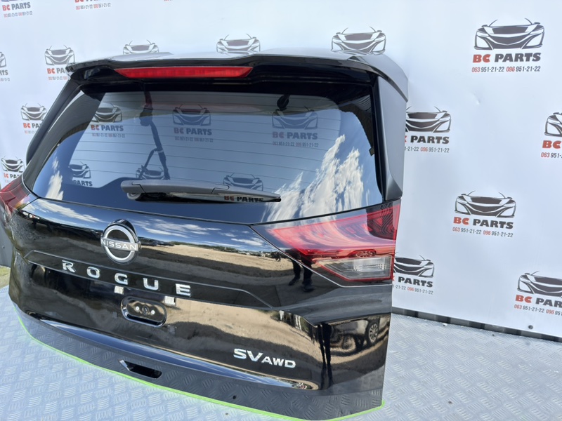 Крышка багажника Nissan Rogue T33 1.5
