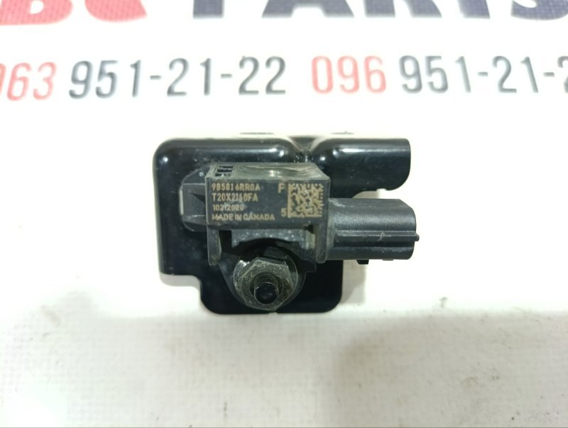 Датчик удара передний Nissan Rogue 2020 T33 2.5 985816RR0A Б/У