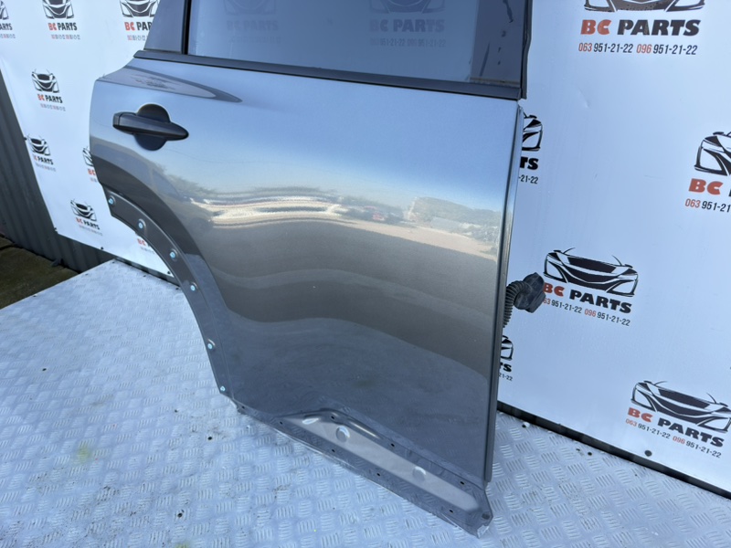 Дверь боковая задняя правая Rogue 2023 T33 1.5