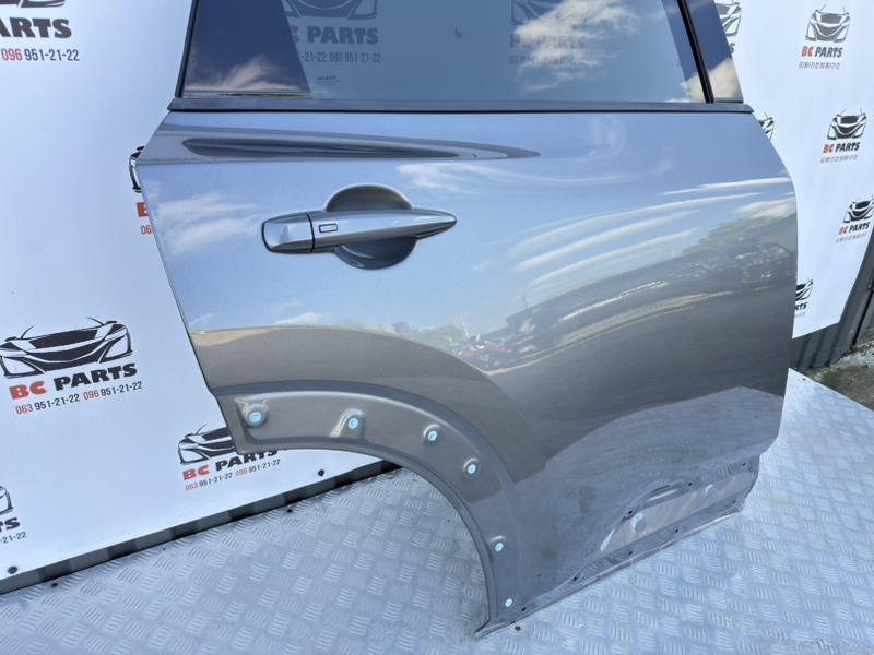 Дверь боковая задняя правая Rogue 2020 T33 2.5