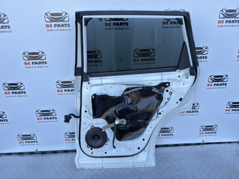 Дверь боковая задняя правая Rogue 2021 T33 2.5