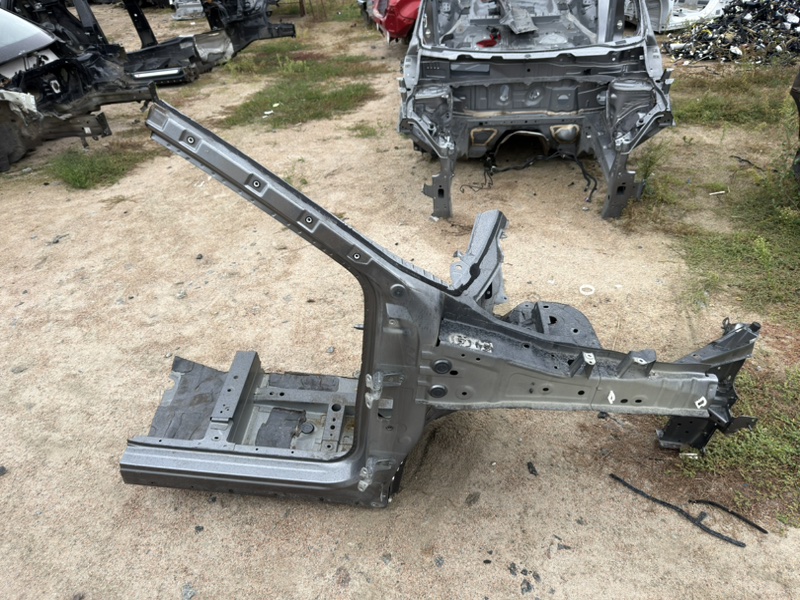 Часть кузова передний правый Rogue 2023 T33 1.5