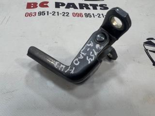 Петля двери задняя правая Nissan Rogue T32 QR25 2.5 Петля двери задняя правая Nissan Rogue T32 QR25 2.5
