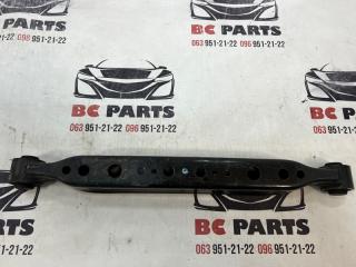 Рычаг подвески нижний задний Nissan Rogue T32 QR25 2.5 Рычаг подвески нижний задний Nissan Rogue T32 QR25 2.5