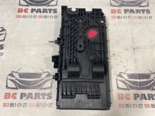 Подставка под аккумулятор Ford Fusion Подставка под аккумулятор Ford Fusion