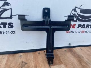 Крепление аккумулятора Rogue 2020 T33 2.5 Крепление аккумулятора Rogue 2020 T33 2.5