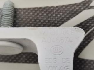 Петля двери Q3 2019-2023 83A 2.0