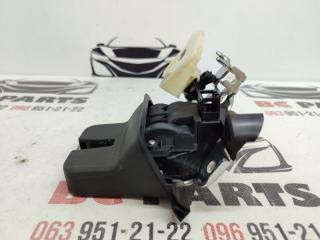 Замок багажника Volkswagen Passat B7 1.8 Замок багажника Volkswagen Passat B7 1.8