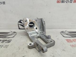 Кронштейн Nissan Rogue T33 2.5 Кронштейн Nissan Rogue T33 2.5